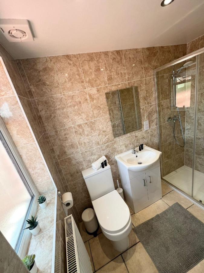 Отель Stunning Flat In Greater Лондон Экстерьер фото