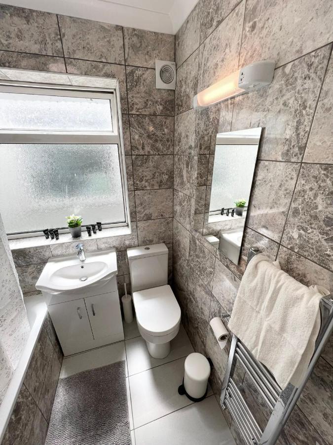 Отель Stunning Flat In Greater Лондон Экстерьер фото
