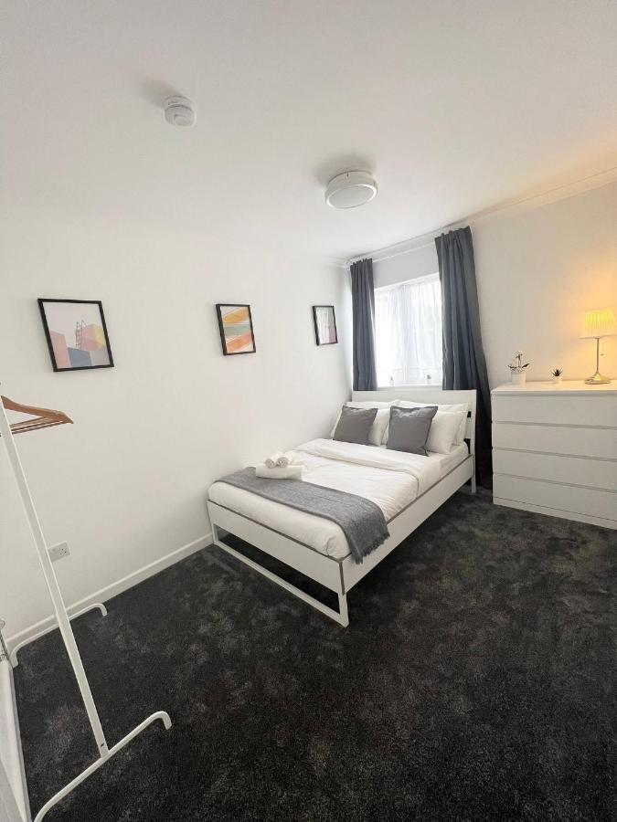 Отель Stunning Flat In Greater Лондон Экстерьер фото